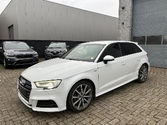uszkodzony samochody osobowe Audi A3 AUDI A3 1.6TDI DSG 2018 S LINE 2018/12