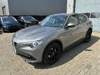 damaged passenger cars Alfa Romeo Stelvio ALFA ROMEO STELVIO 2.2D 2018 2020/5