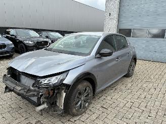 krockskadad bil auto Peugeot 208 PEUGEOT e208 2022 2022/5