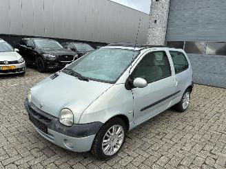 Voiture accidenté Renault Twingo RENAULT TWINGO 1.1 2006 2006/12