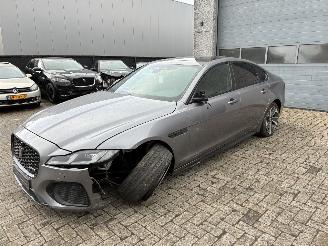 damaged passenger cars Jaguar XF JAGUAR XF 2.0D R 2021 2021/2