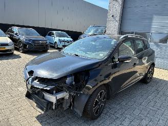 krockskadad bil auto Renault Clio RENAULT CLIO 1.5D 2016 2016/2