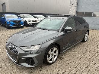 krockskadad bil auto Audi A3 AUDI A3 2.0D 2022 S LINE 2022/1