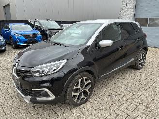 Voiture accidenté Renault Captur RENAULT CAPTUR 1.5D 2018 2018/5