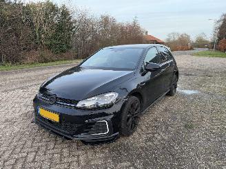 Unfallwagen Volkswagen Golf 1.4 TSI GTE DSG 2017/1