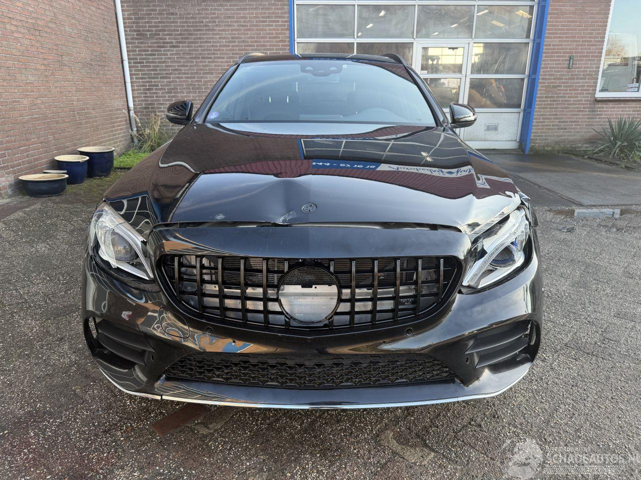 Mercedes C-klasse C300e / AMG /  PANO / AUTOMAAT