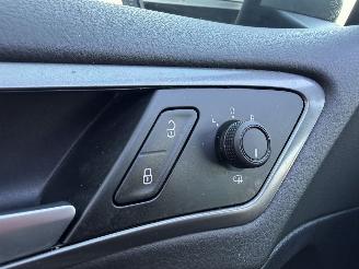 Volkswagen Golf 1.0 TSI Edition picture 5