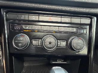 Volkswagen T-Roc 2.0 TSI 4Motion R 300 PK! picture 23