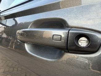 Audi A6 avant 3.0 TDI BiT quattro 326 PK! picture 23