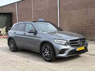 Schadeauto Mercedes GLC 350e 4MATIC AMG PANO 2016/1