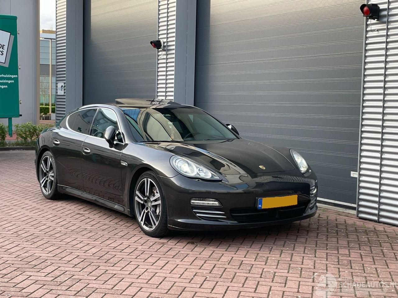 Porsche Panamera 4.8 4S