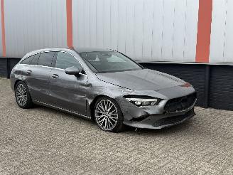 skadebil auto Mercedes Cla-klasse 180d Shooting brake AUTOMAAT 2019/1