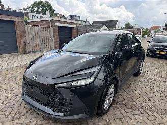 Toyota CH-R R HYBRID 1.8 72KW AUTOMAAT picture 2