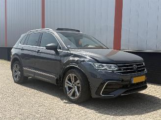 skadebil auto Volkswagen Tiguan 1.4 TSI eHybrid R-Line HEAD UP PANO 2021/1