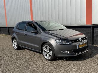krockskadad bil auto Volkswagen Polo 1.2 TSI Highline NAP 2014/1