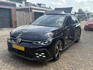 skadebil auto Volkswagen Golf 1.4 TSI GTE PANO SFEER 2021/1