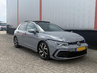 škoda osobní automobily Volkswagen Golf 1.5 eTSI R Line PANO 2020/1