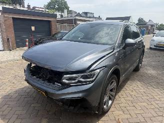 skadebil auto Volkswagen Tiguan 1.5 TSI R-Line 7 PERS NAP 2021/1