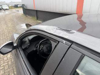 Peugeot 208 1.2. PureTech NAP picture 21