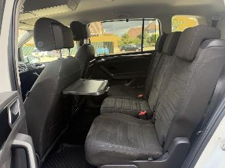 Volkswagen Touran 1.2 TSI R Line 7 PERS NAP! picture 16