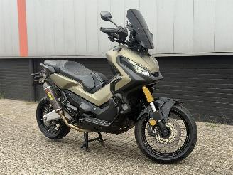 škoda osobní automobily Honda  750 X - ADV - AKRA - CARBON 2017/1