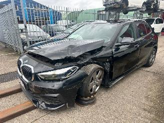 Coche accidentado BMW 1-serie 1.5 116D 2021/1