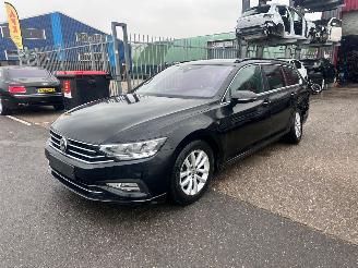 Damaged car Volkswagen Passat 1.6 TDI / DSG 2020/4