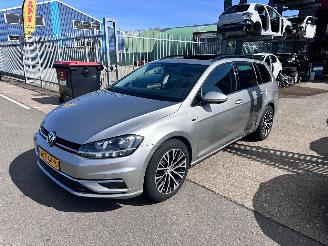 damaged passenger cars Volkswagen Golf 1.0 TSI / DSG / PANO / 2018/8