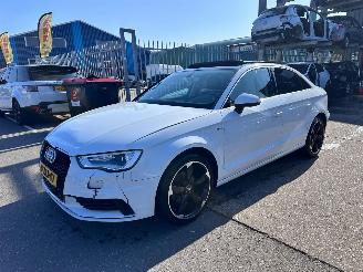 Vaurioauto  passenger cars Audi A3 1.4 TFSI LIMOUSINE / S LINE / PANO / 2015/1
