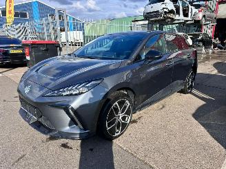 skadebil auto MG MG4  2024/7