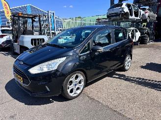 Schadeauto Ford B-Max 1.6 TI-VCT TITANIUM / AUTOMAAT / PANO 2013/8