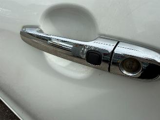 Peugeot 108 1.0 e-VTi Premiere TOP picture 16