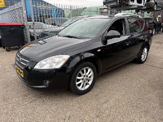 skadebil auto Kia Cee d 1.6 ALL STARS 2008/9