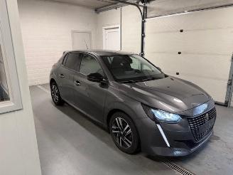 Schadeauto Peugeot 208  2023/11