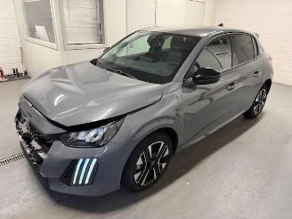 Peugeot 208  picture 3