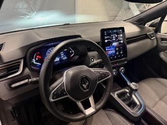Renault Clio  picture 10