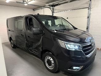 Schadeauto Renault Trafic  2025/3