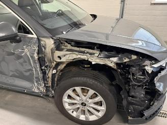 Audi Q3  picture 2