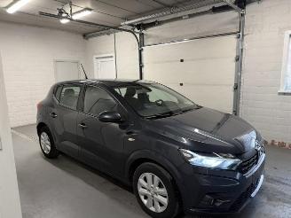 Damaged car Dacia Sandero  2021/3