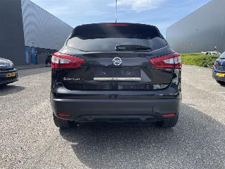 krockskadad bil auto Nissan Qashqai 1.6 d 96kw Aut. 2015/10
