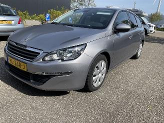 Vaurioauto  passenger cars Peugeot 308 1.6 hdi 2015/10