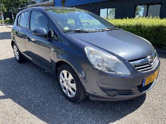 Opel Corsa 1.2 5drs picture 3