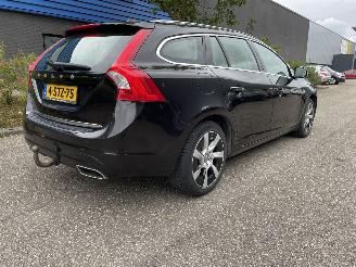 Avarii autoturisme Volvo V-60 2.4 D plug in hybrid 2013/12