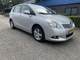 Coche accidentado Toyota Verso 1.8 7pers 2011/10