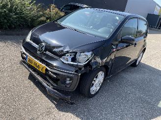 Volkswagen Up! 5drs high up picture 5