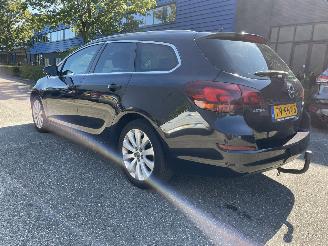 skadebil auto Opel Astra 1.4 Cosmo 2011/10
