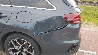 Kia Ceed 1.6GDi PHEV 77KW picture 3