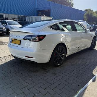 Schadeauto Tesla Model 3 performance 340kw 2019/12