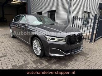 damaged passenger cars BMW 7-serie  2019/9