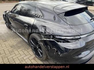 Porsche Taycan Sport Turismo GTS Bose Panorama glass picture 6